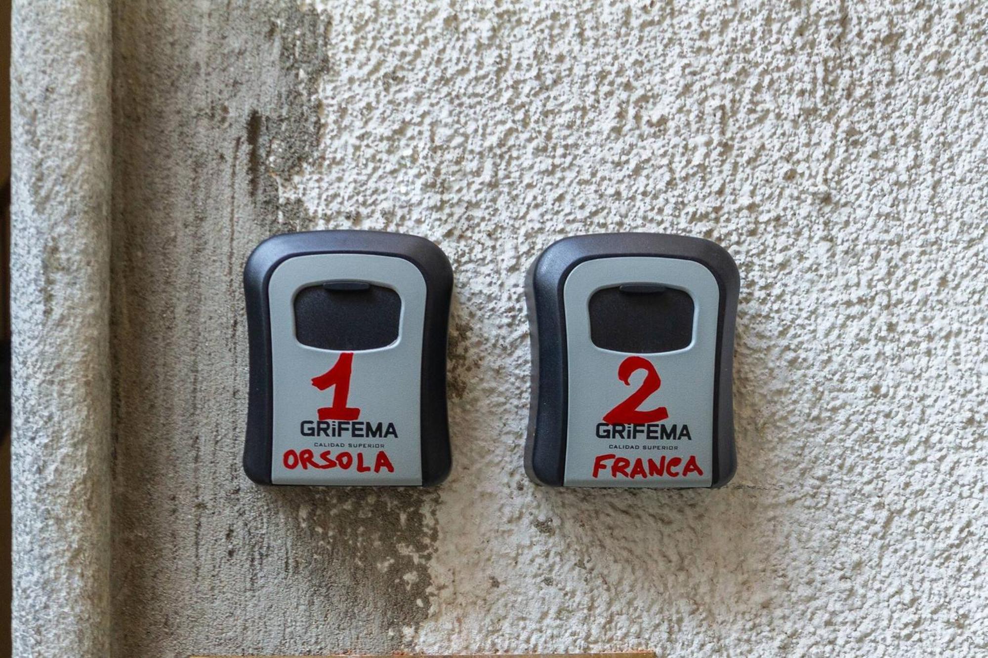 A Casa Di Ninni "Franca Room" Турин Экстерьер фото